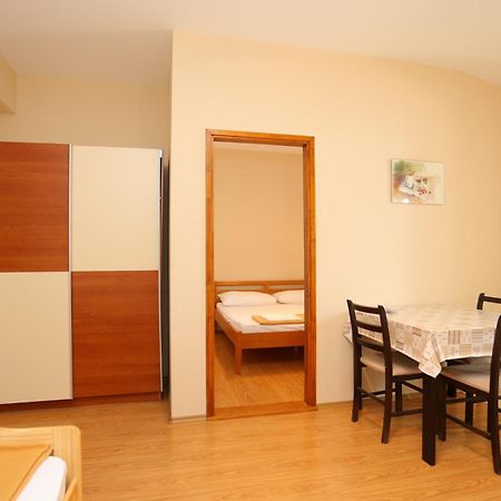 Apartments By The Sea Nemira, Omis - 17039 Tice Δωμάτιο φωτογραφία