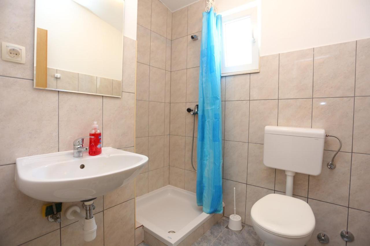 Apartments By The Sea Nemira, Omis - 17039 Tice Εξωτερικό φωτογραφία