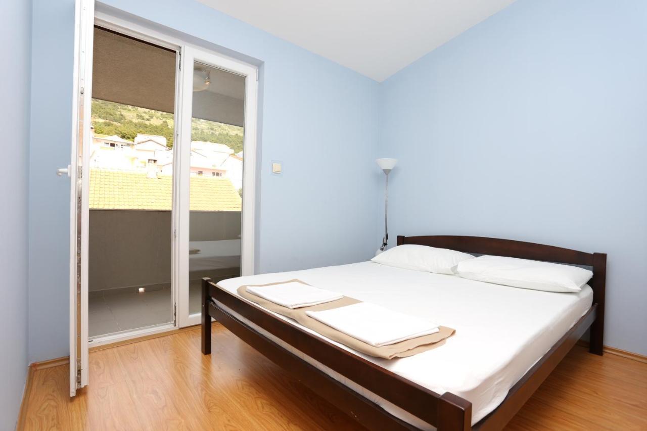 Apartments By The Sea Nemira, Omis - 17039 Tice Εξωτερικό φωτογραφία