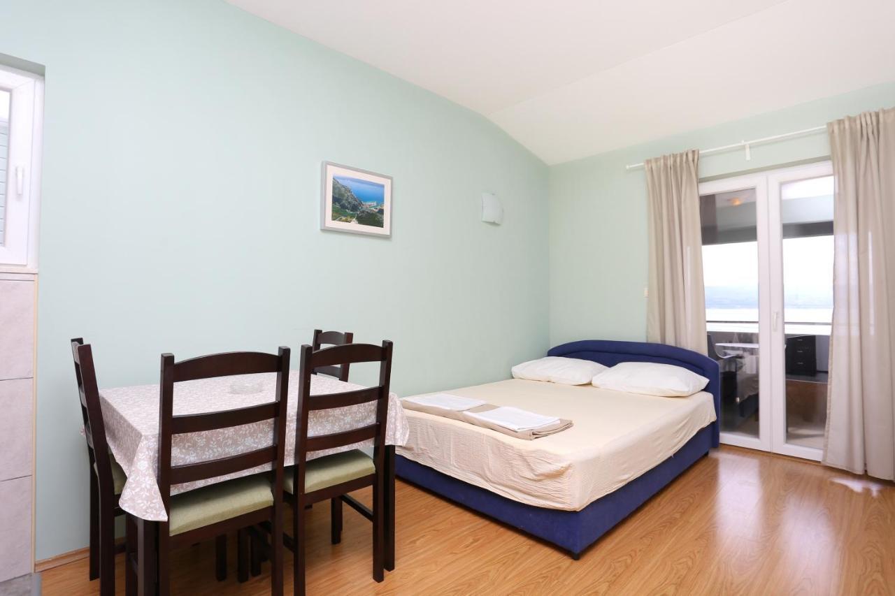 Apartments By The Sea Nemira, Omis - 17039 Tice Εξωτερικό φωτογραφία