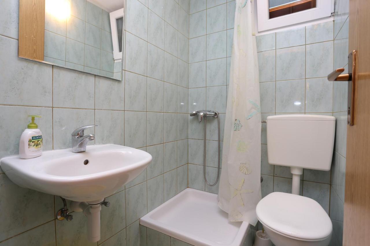 Apartments By The Sea Nemira, Omis - 17039 Tice Εξωτερικό φωτογραφία